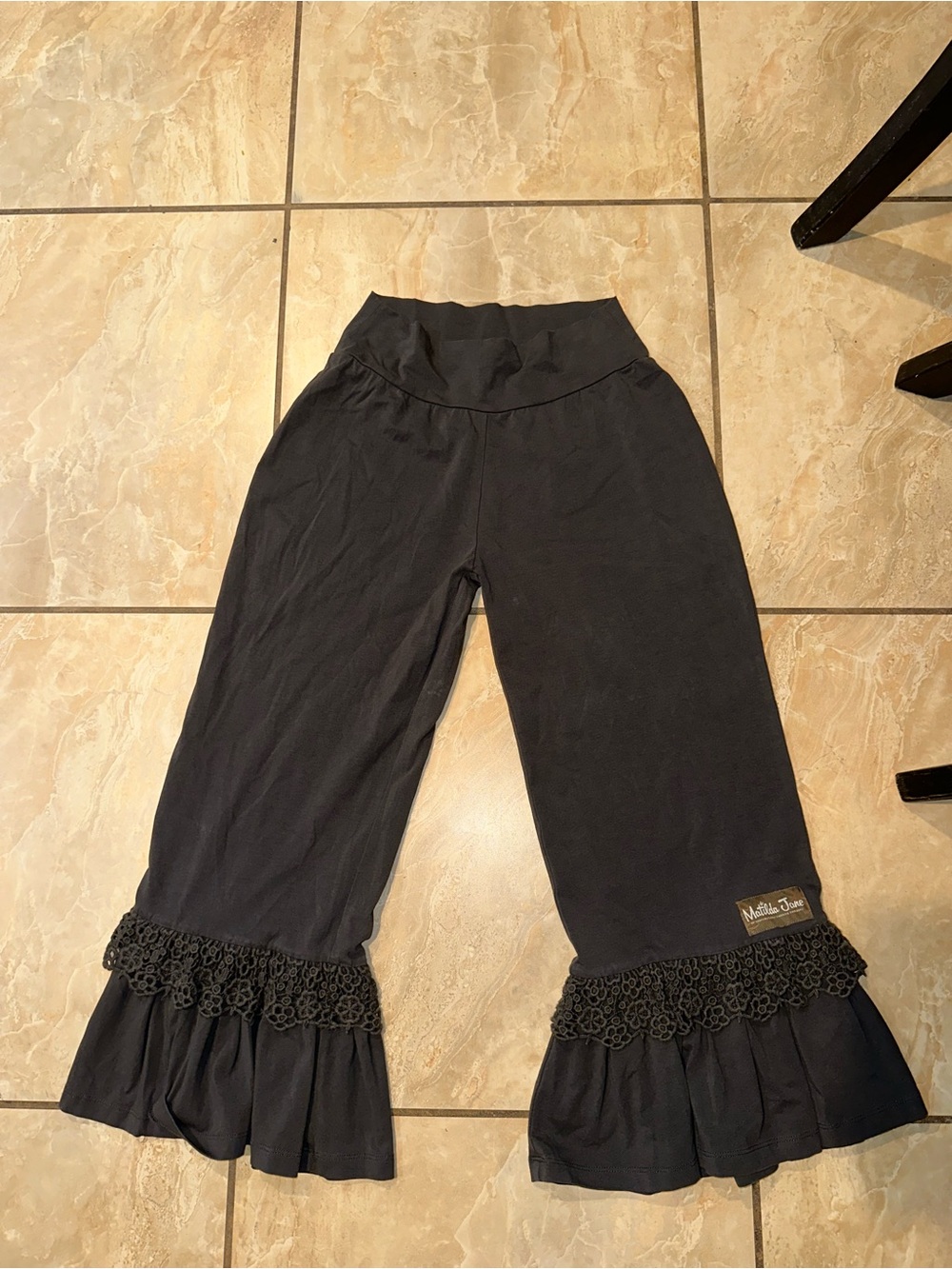Grey Matilda Jane "Big Ruffle" cropped Pants Size S